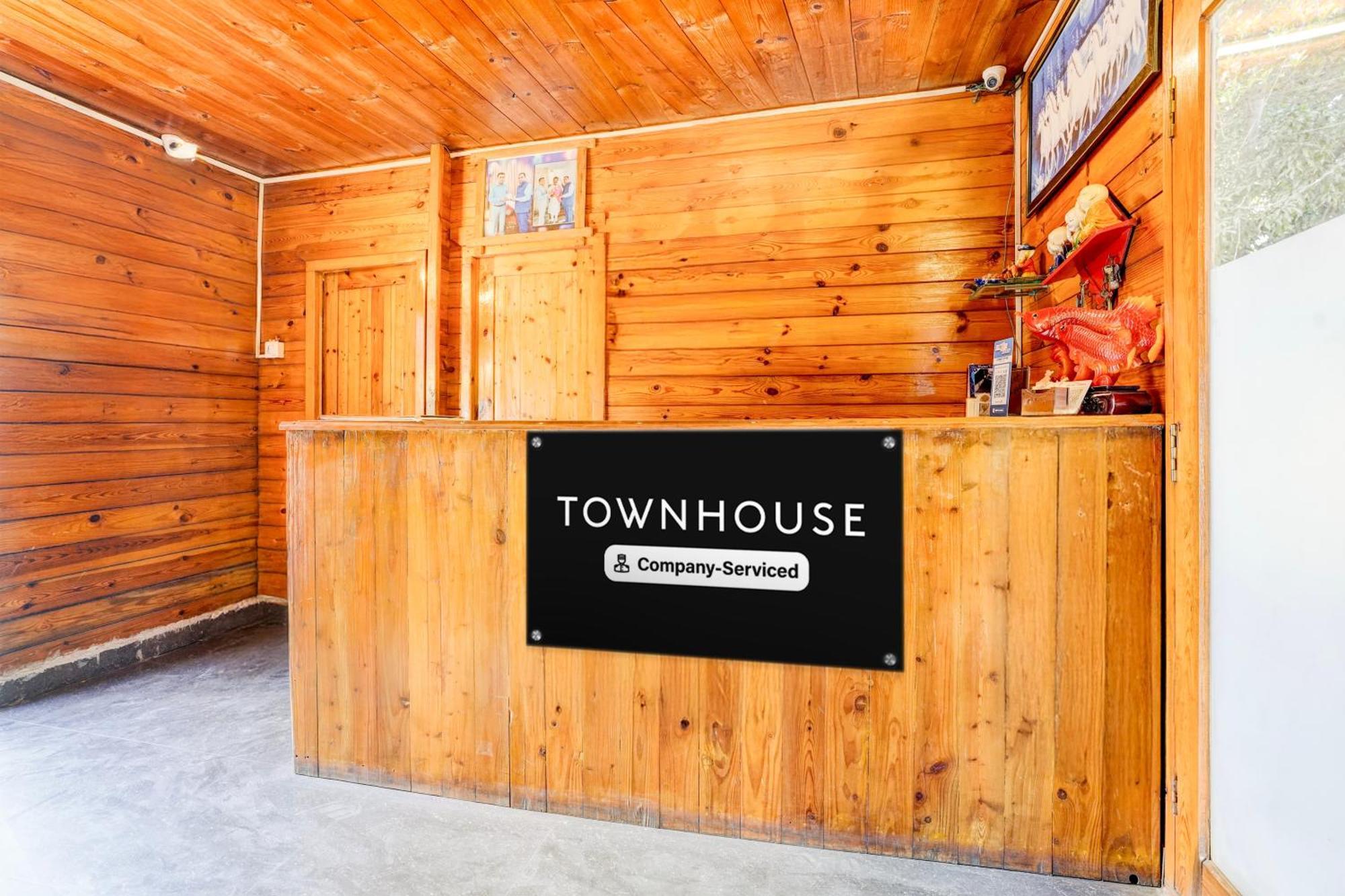 Super Townhouse 3*