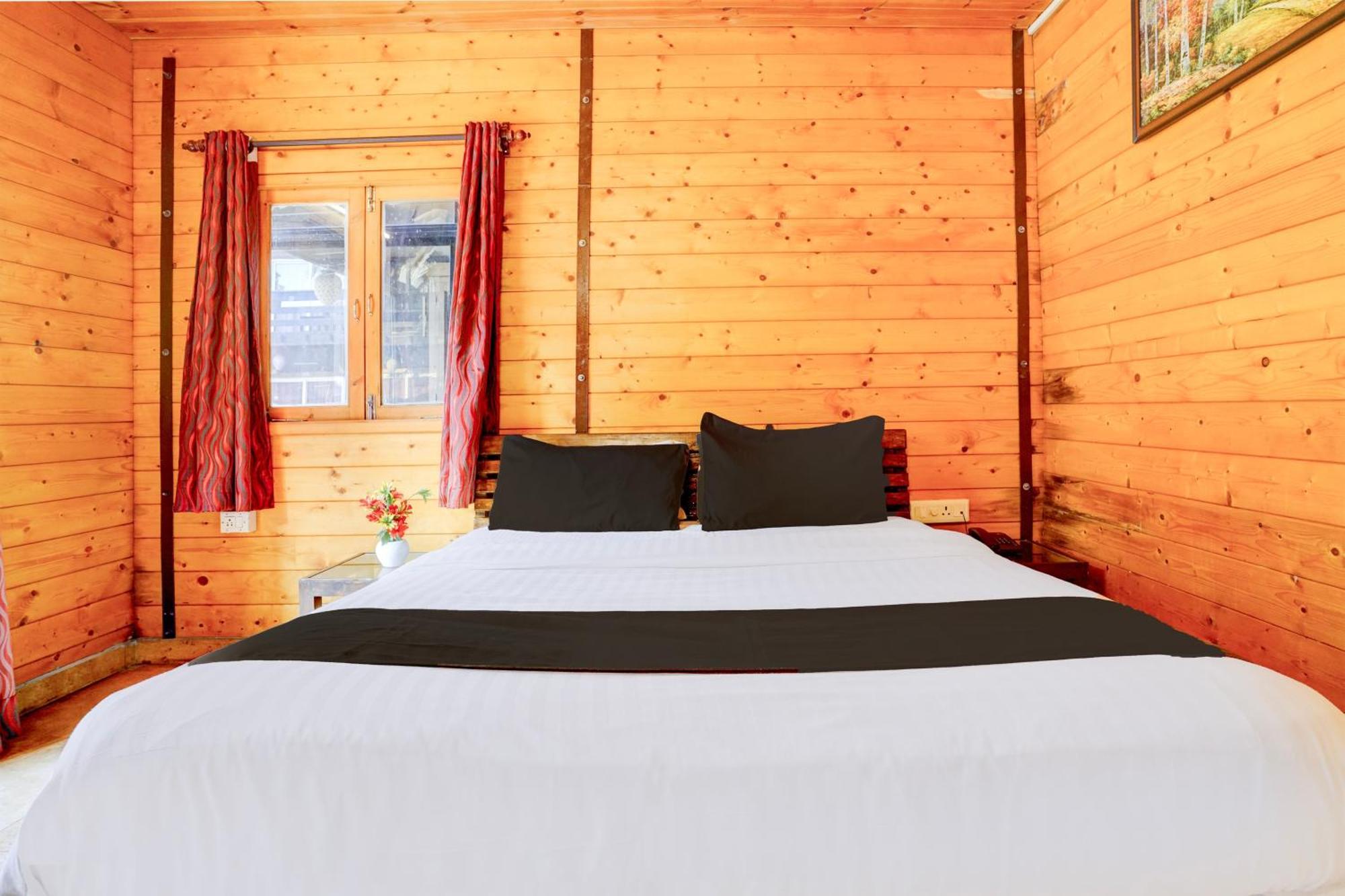 Super Townhouse Hotel